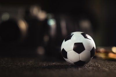 الهلال والاهلي في كأس السوبر السعوديمواجهة أسطورية تلهب المشاعر