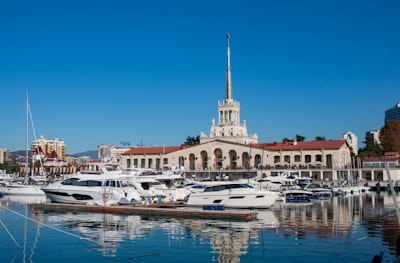 منهوبطلالدوريالإنجليزي2020؟